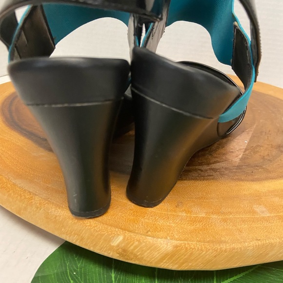 The FLEXX Colorblock Heels - Picture 7 of 12